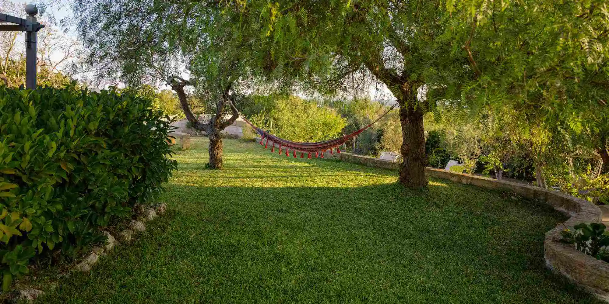 Giardino indipendente e patio relax di Dimora Panorama Giardino mediterraneo indipendente e patio relax di Dimora Panorama nel Salento